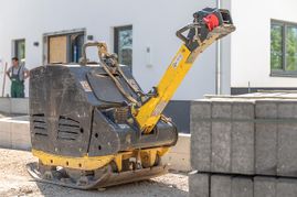 Pflasterarbeiten - Firma Oehlckers Landschaftspflege und Dienstleistungsbetrieb aus Ahrenshagen-Daskow