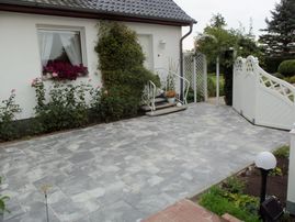 Pflasterarbeiten - Firma Oehlckers Landschaftspflege und Dienstleistungsbetrieb aus Ahrenshagen-Daskow