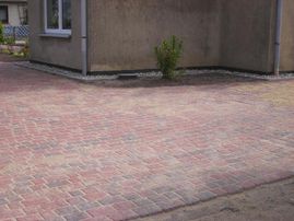 Pflasterarbeiten - Firma Oehlckers Landschaftspflege und Dienstleistungsbetrieb aus Ahrenshagen-Daskow